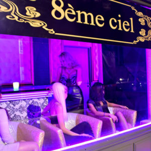 8-eme-ciel-geneve-salon-erotique-paquis-hotesses-011